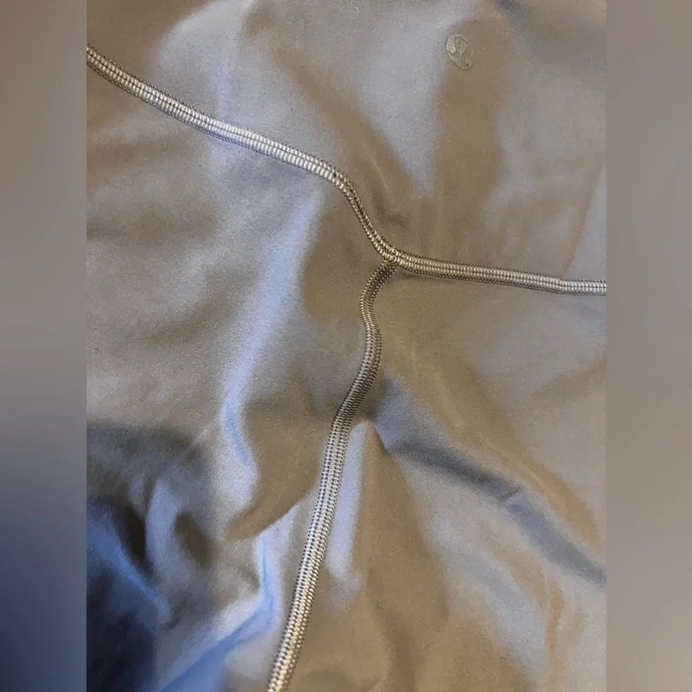 Lululemon align  leggins size 6 - Picture 2 of 5